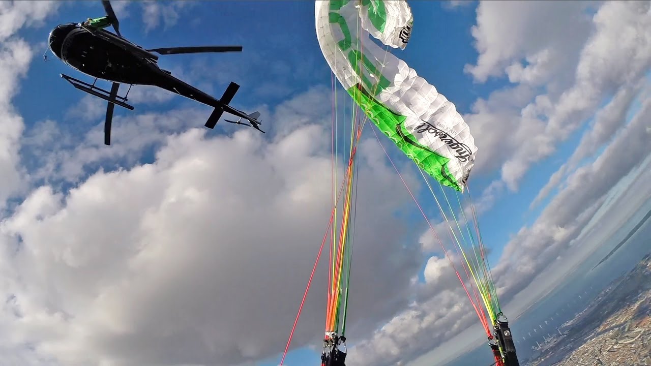 Acro Paragliding - Slow Motion Aerial over Copenhagen - Swoop Challenge 2016