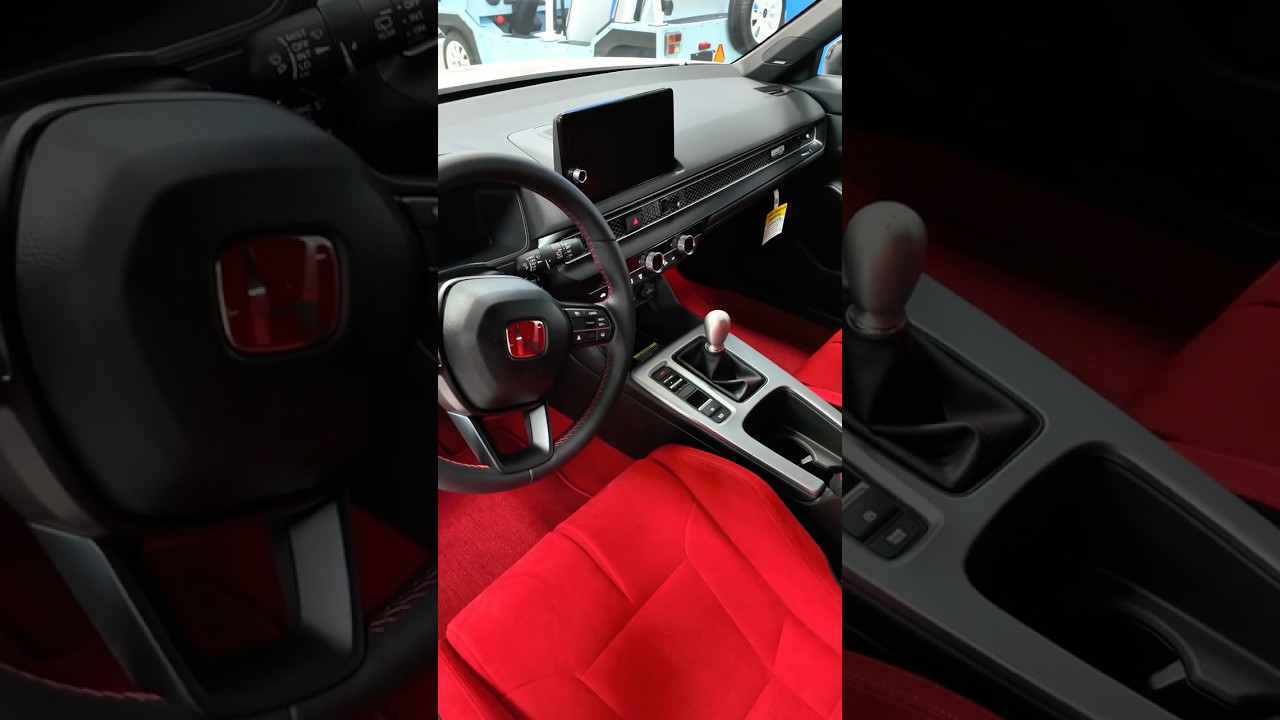 The one of a kind 2025 Honda Civic Type R 🤯
