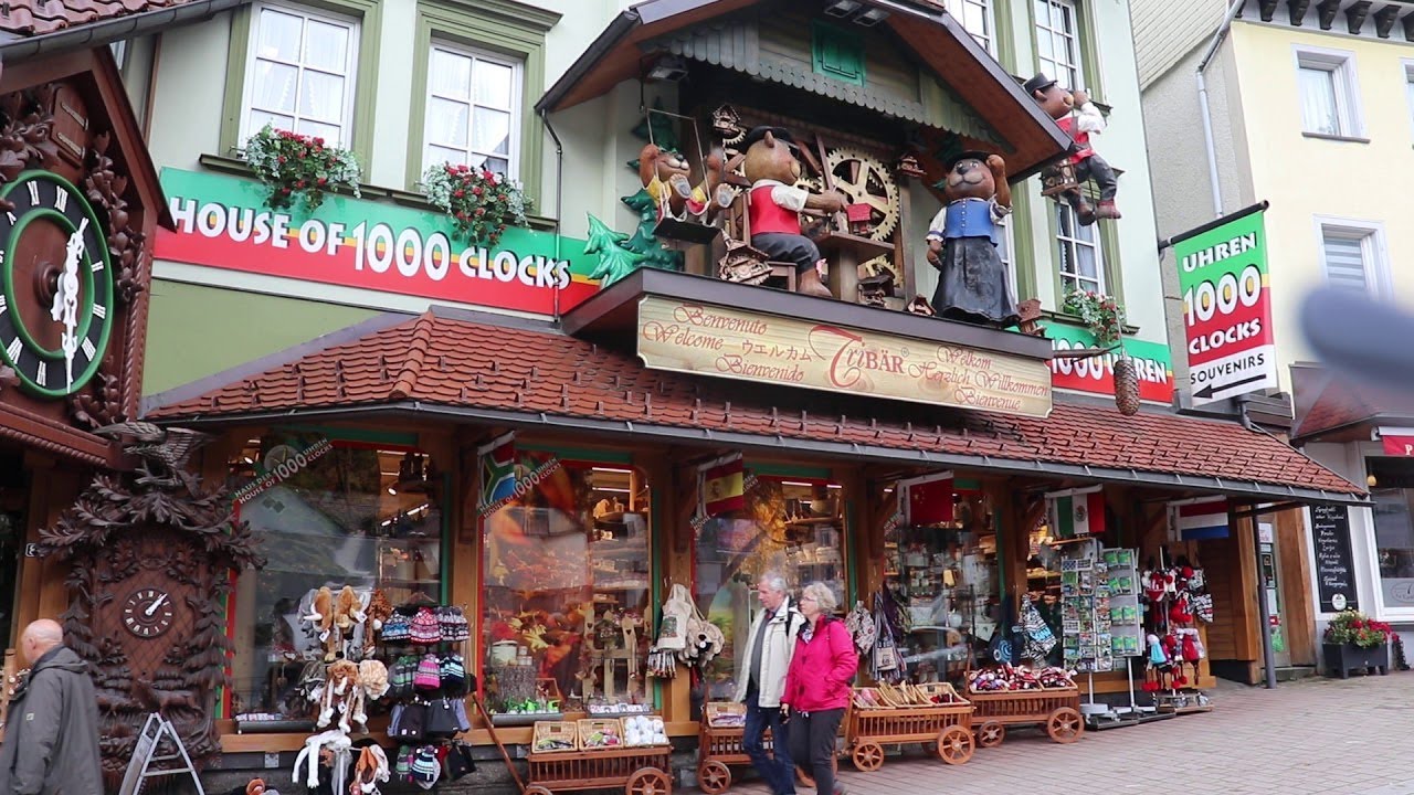 La tienda mas GRANDE de relojes de CUCO del mundo en TRIBERG Alemania