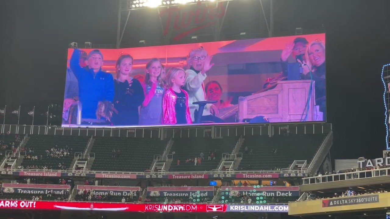 Minnesota Twins 7th Inning Stretch (September 27, 2023) Take Me Out to the Ballgame