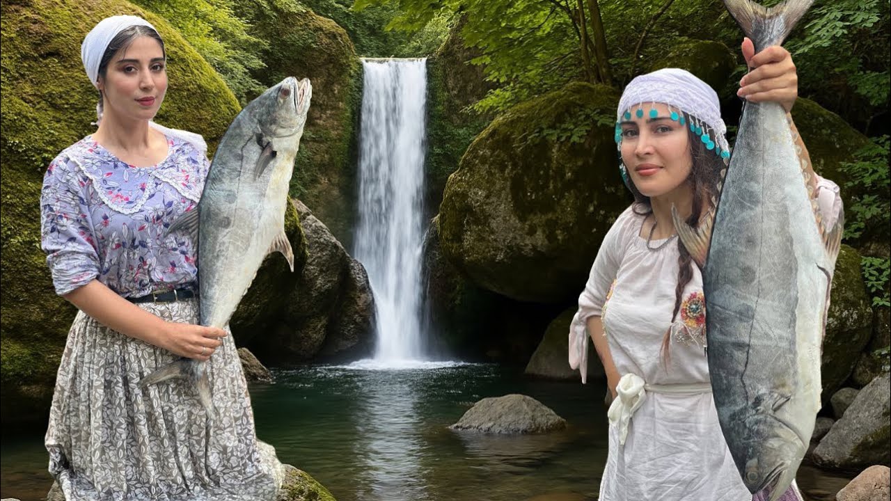 Рыбалка в деревне и изысканный пир с рыбой на гриле! 🎣
