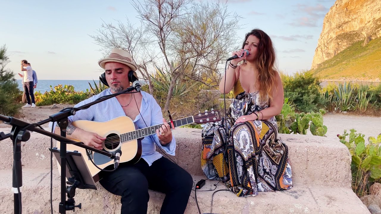 Runaway - Claudia Sala (Aurora) feat. Umberto Porcaro