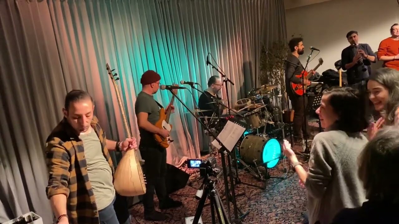 Eskises - Hicaz Oyun Havası (Live)