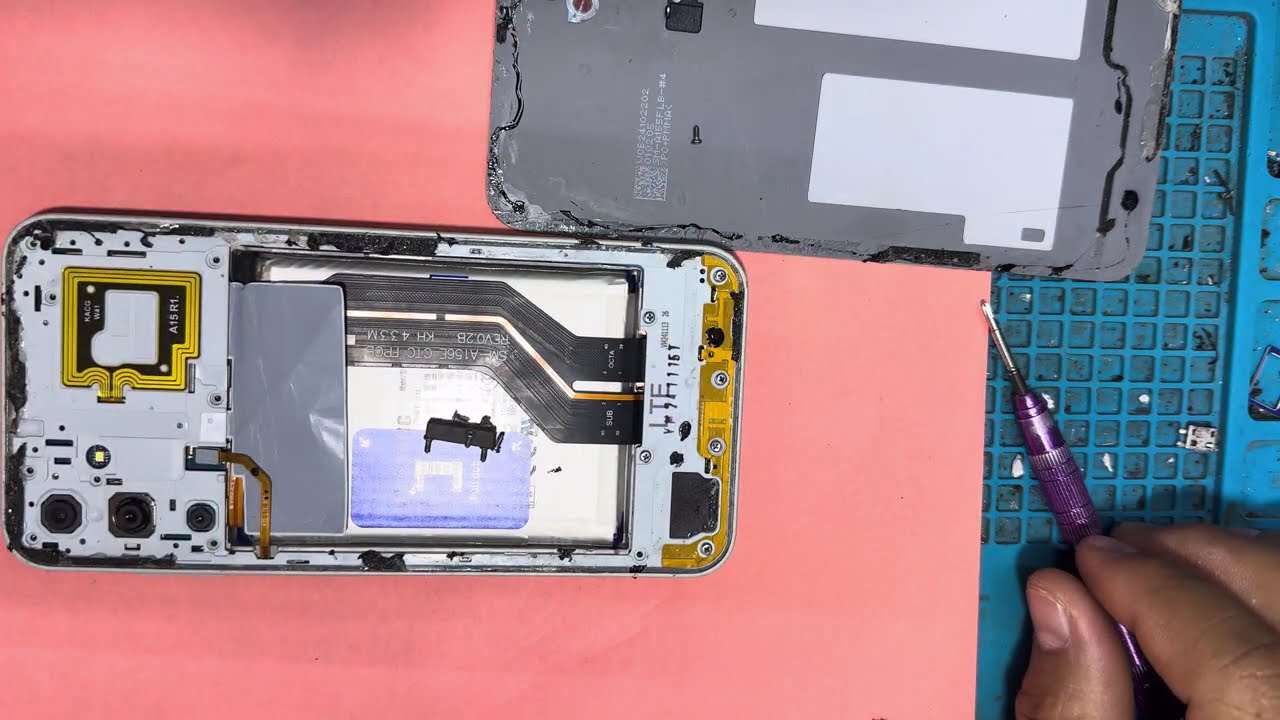 Como Destapar Samsung a16 uncover Samsung a15  para cambio de pantalla LCD