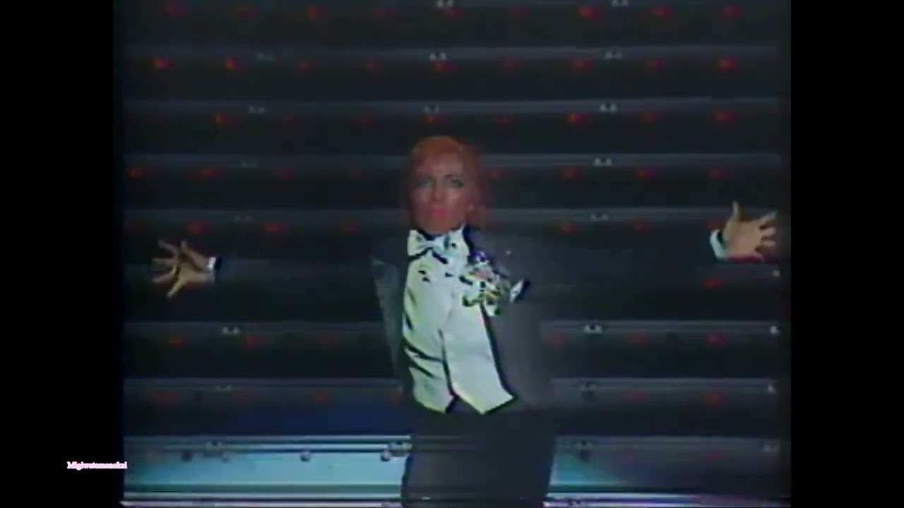 1980年　汀夏子 　黒燕尾のソロダンス　♪ルンバ・ラプソディ