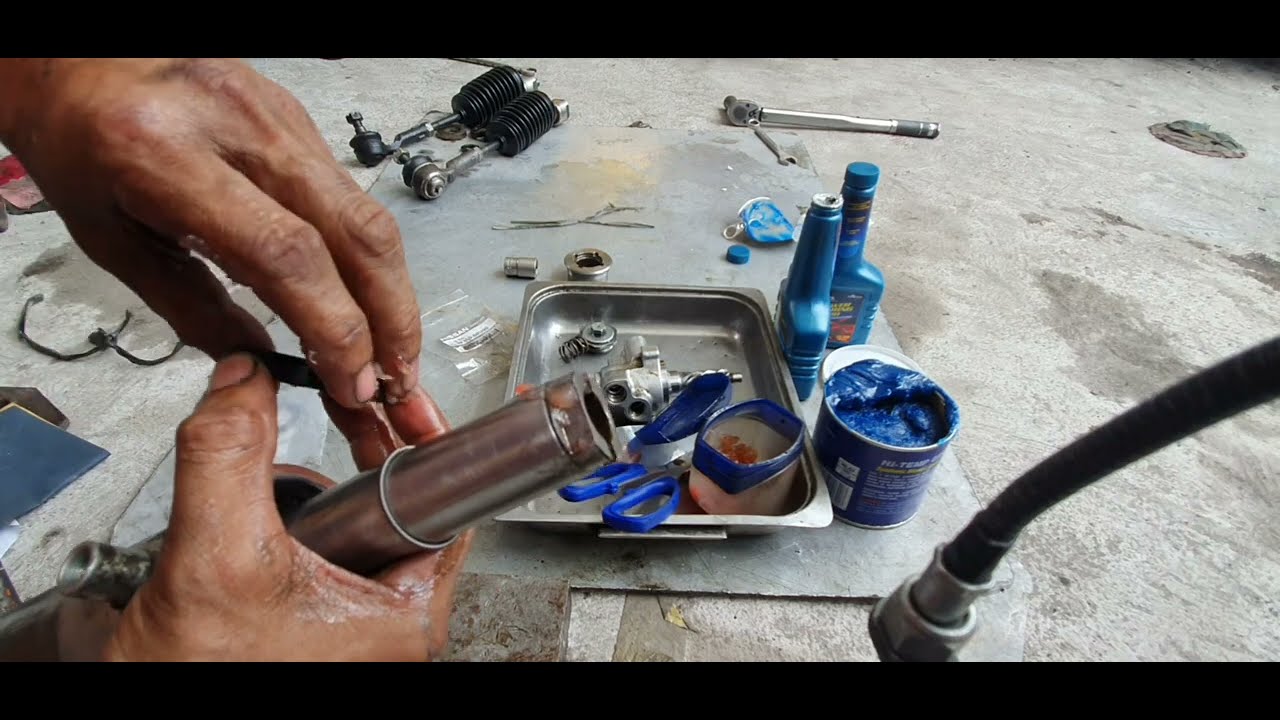 NISSAN URVAN. RACK END PINION REBUILD.