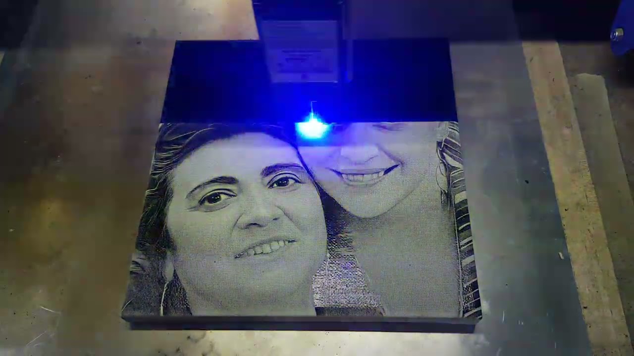 Incisione laser diodo 10w su tela trattata con acrilico