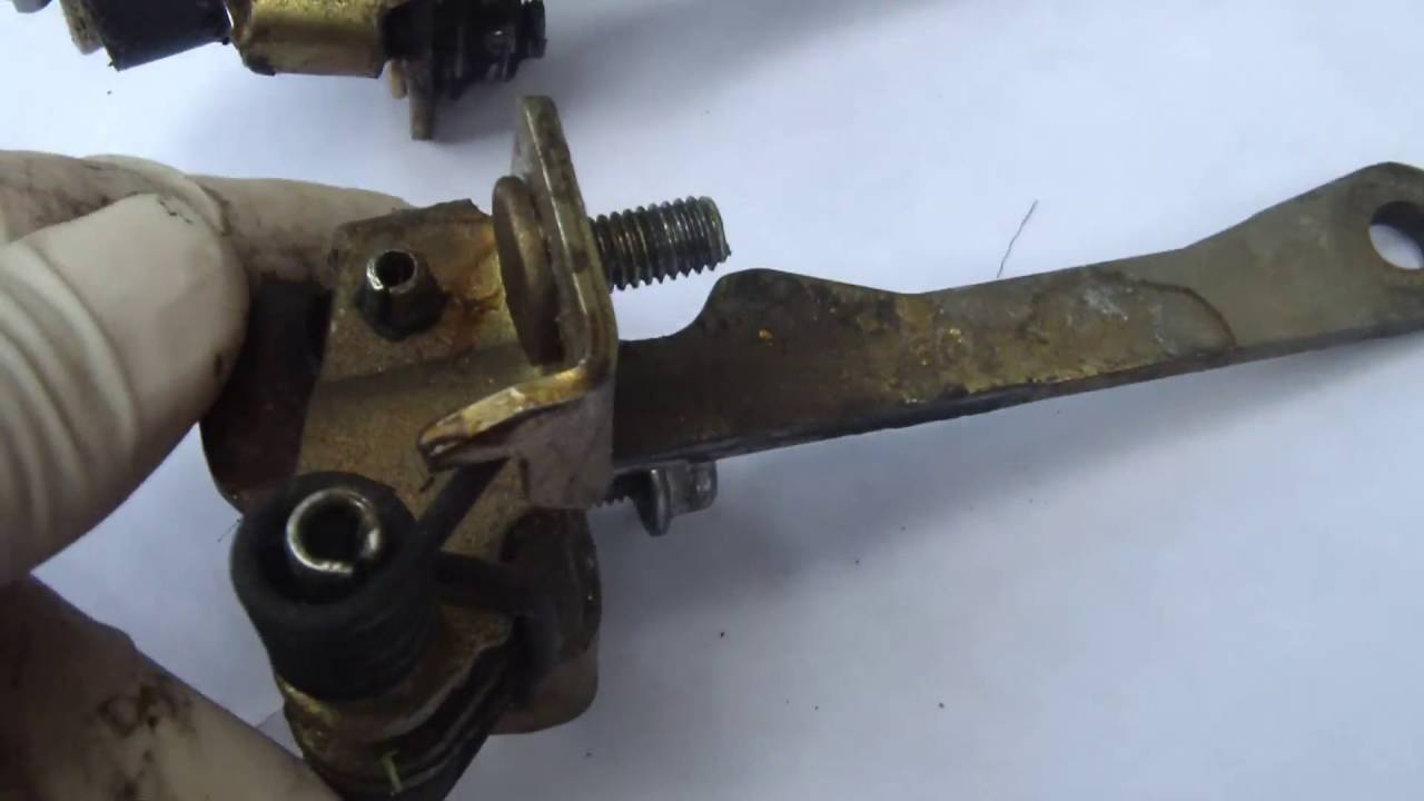 DIY Auto: Door check replacement - 1990 Jeep Cherokee.