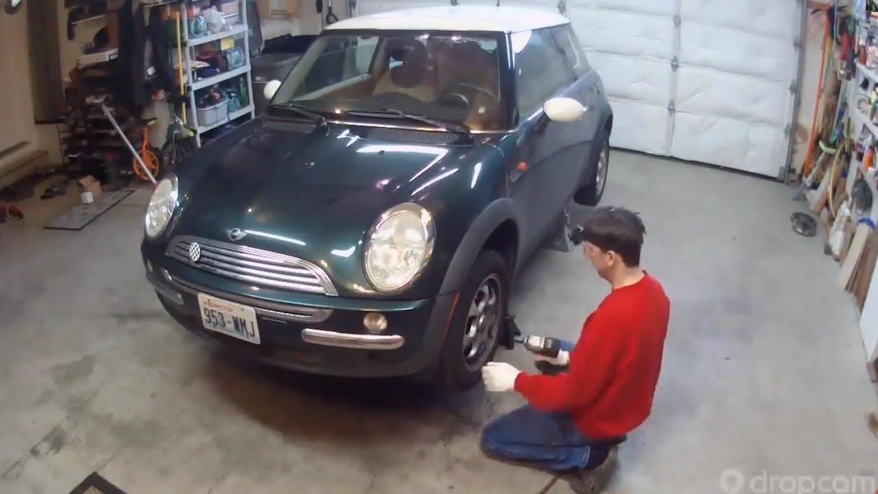 Time Lapse - MINI Cooper Clutch/Transmission removal - 2002-2006 Non-S - Dropcam