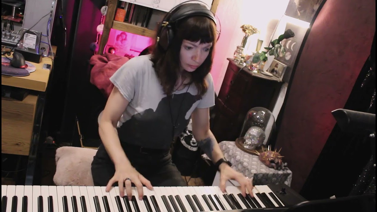 Evanescence - Bring Me To Life | Vkgoeswild piano cover
