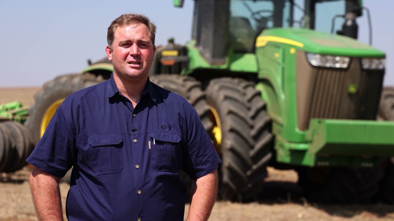 Boerdery verkies al van die begin af John Deere-werktuie