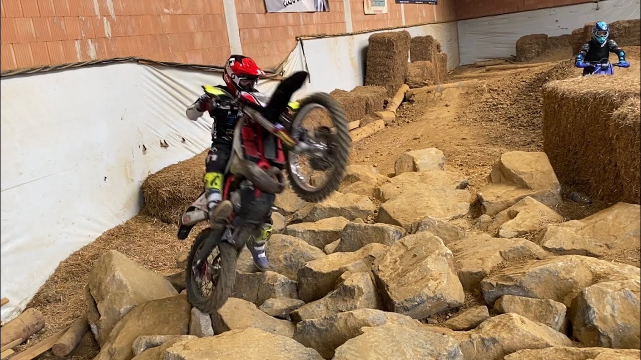 Mx Halle Bayern Enduro auf Supercross Strecke | Lenny Geretzky Vlog