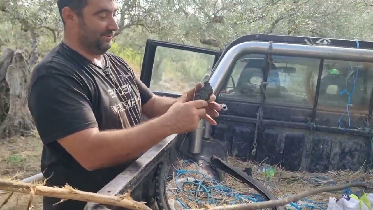 No se puede parar ni ir a las  ferretería sería por la tarde 