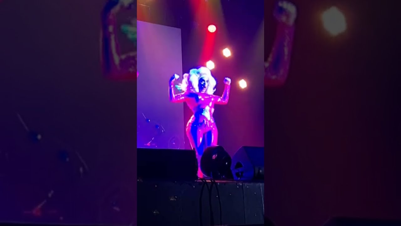 Trixie & Katya live - Trixie Mattel as Katya Zamolodchikova: Rasputin & Ding Dong