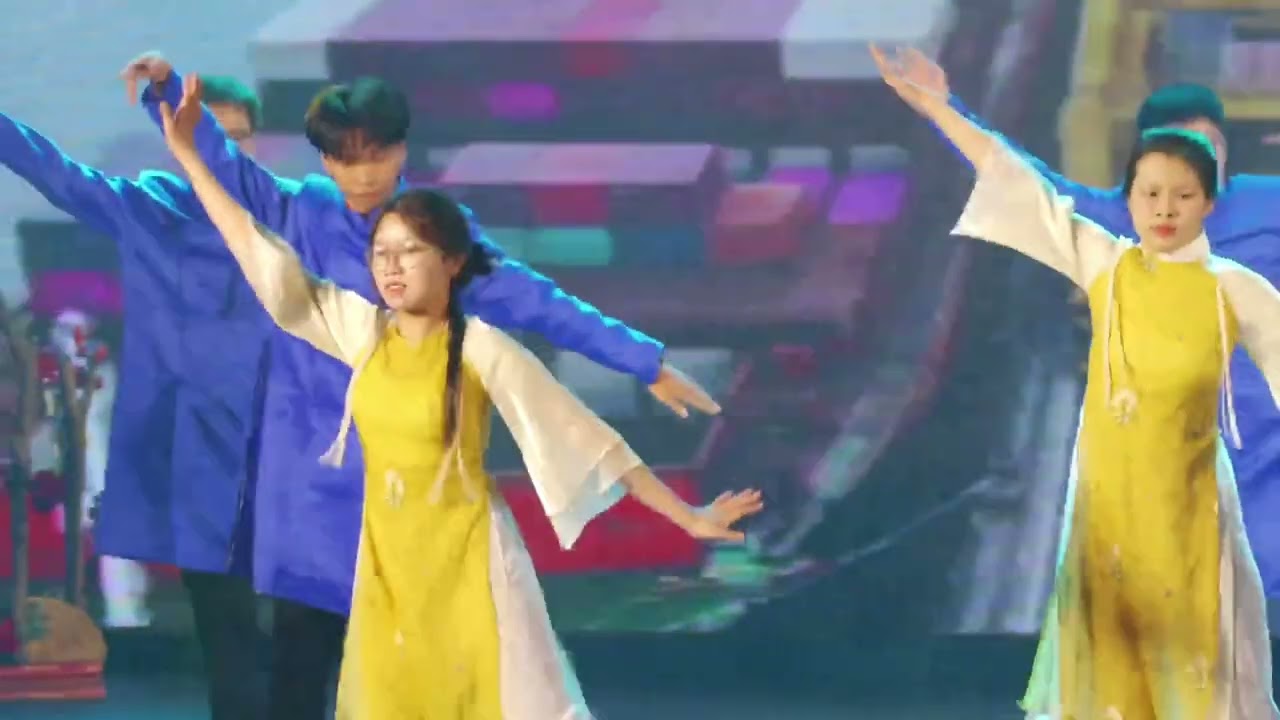 Chạm Xuân 2026 | Đà Nẵng thành phố mùa xuân | Chi đoàn 12A2 – Trường THPT chuyên Lê Quý Đôn