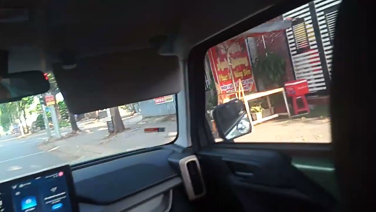Đi xe ô tô 