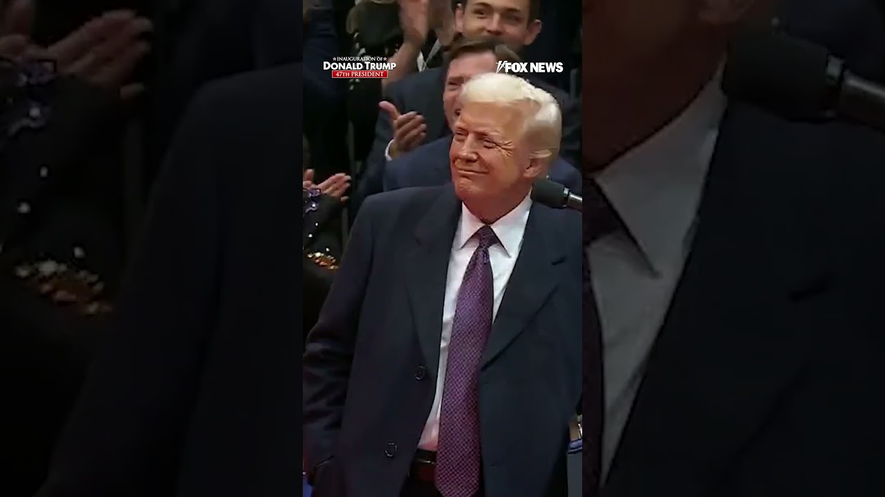 Barron Trump sends crowd into frenzy during inaugural parade