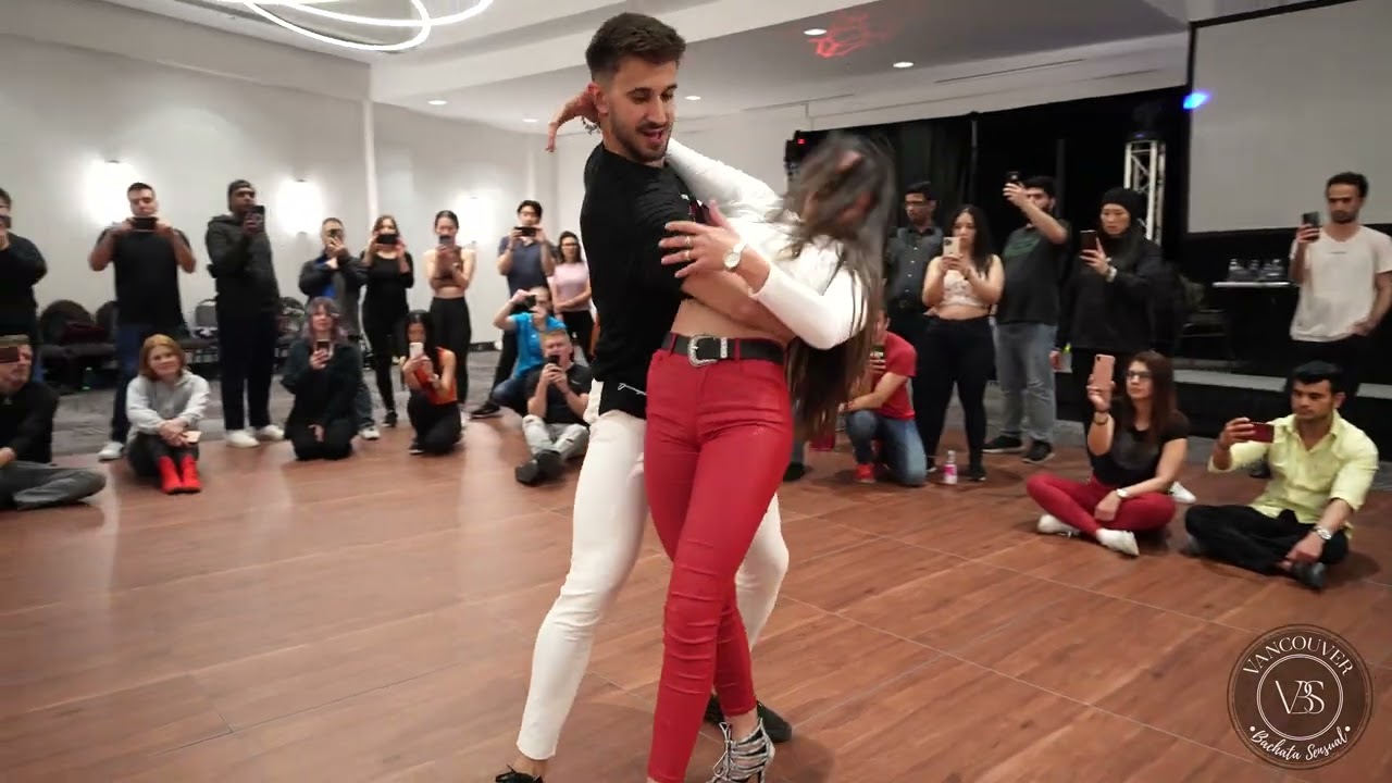 Aitor y Aroa 👑 La Reina - DJ Tony Pecino & Roman 📍 Vancouver Bachata Sensual Weekend 2023 🇨🇦 [4K]