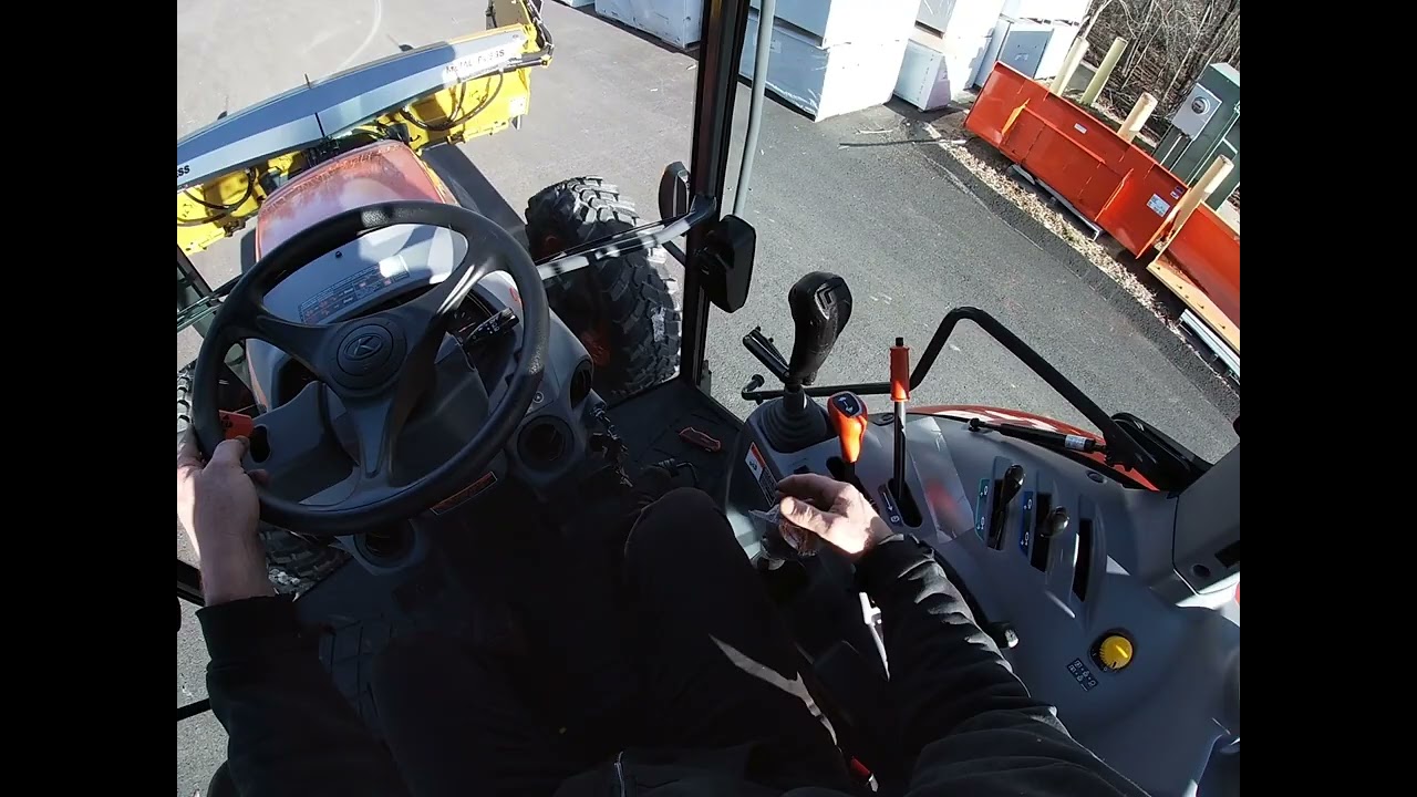 Kubota M5  metal pless snow fighter