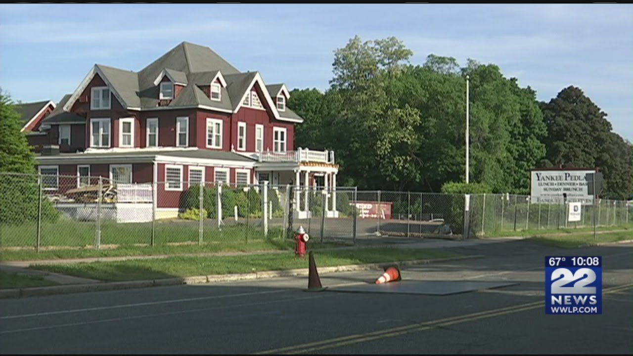 Portion of Holyoke landmark Yankee Pedlar Inn to move to new location