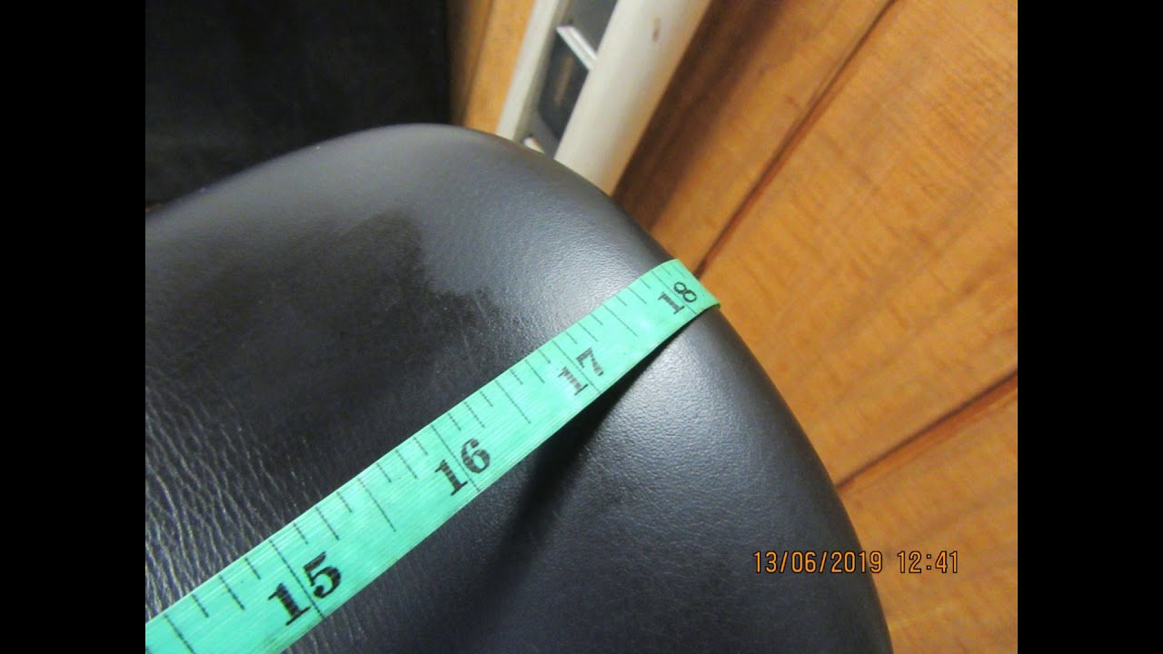 Thorowgood T-8 Used Dressage Saddle 18" adj. 23177