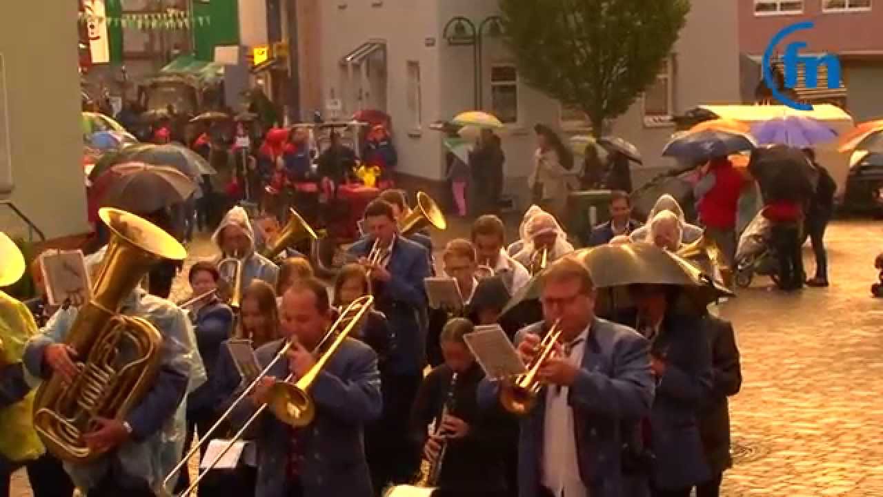 Großer Markt Külsheim 2014 - by Fränkische Nachrichten