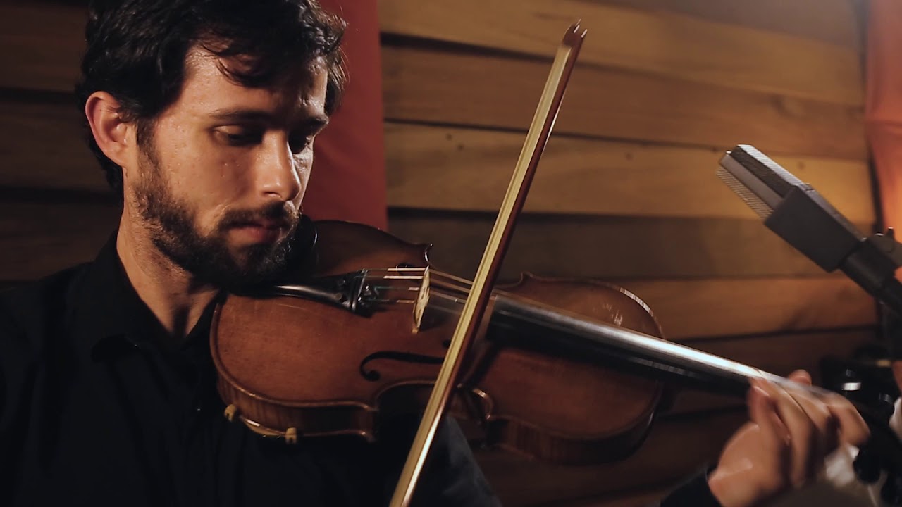 Ave Maria (Bach/Gounod) Violin and Guitar