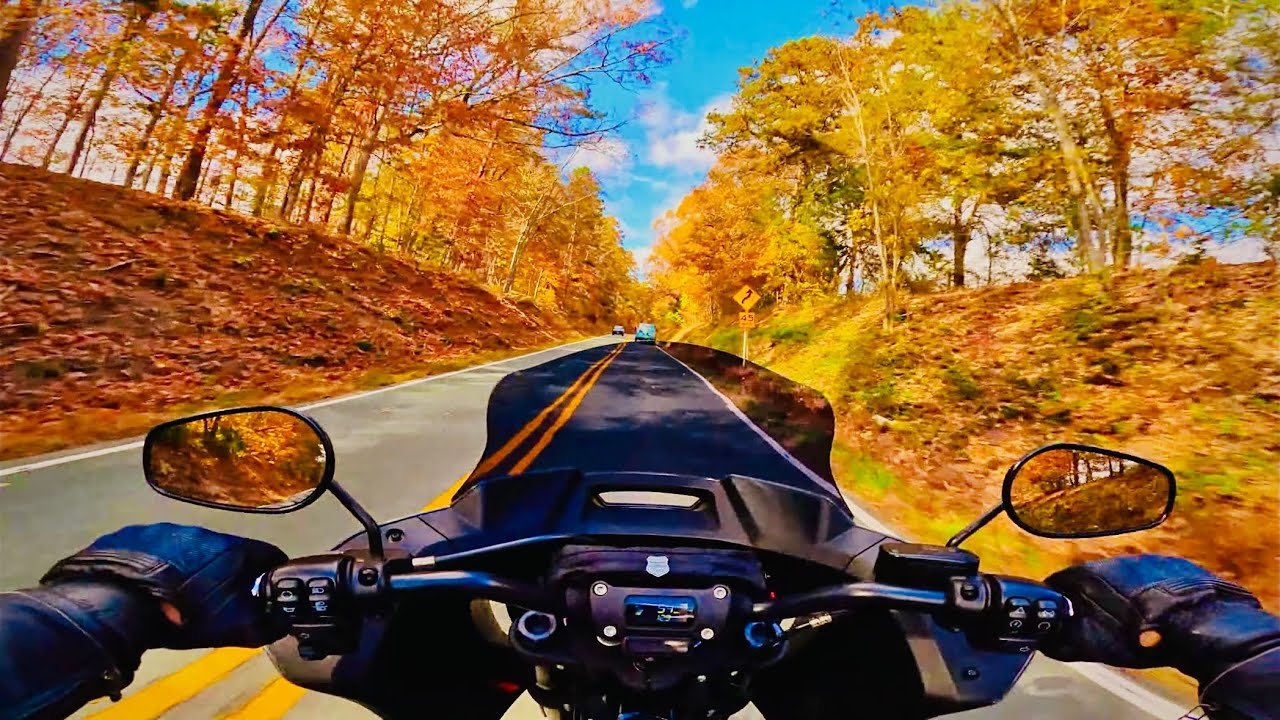 Synth Wave Music With Harley Davidson Sound - Relax at Work or Study