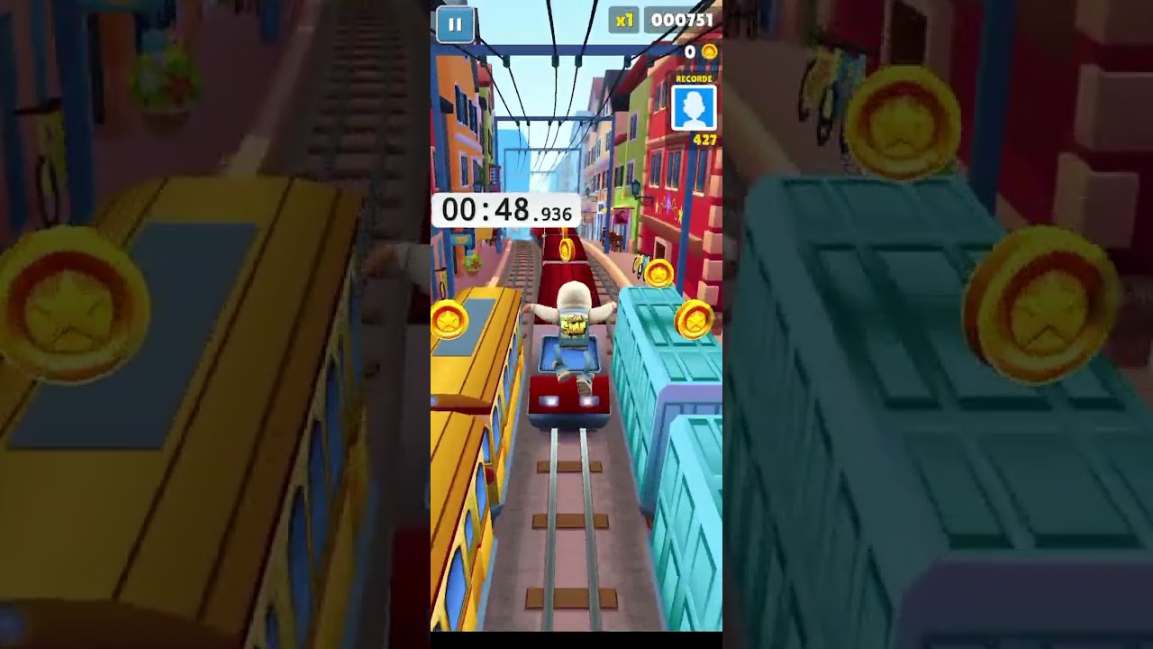 Tentando bater meus recordes de subway surfers kk