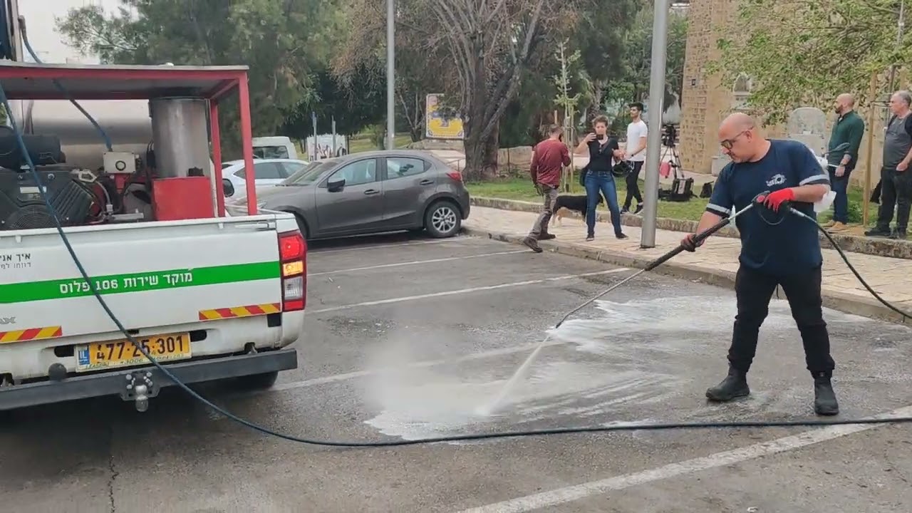 20220408 Jaffa, cleaning the blood of the terrorist