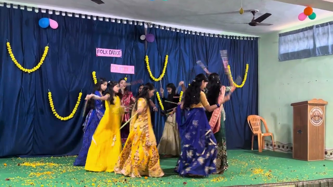 Dandiya dance