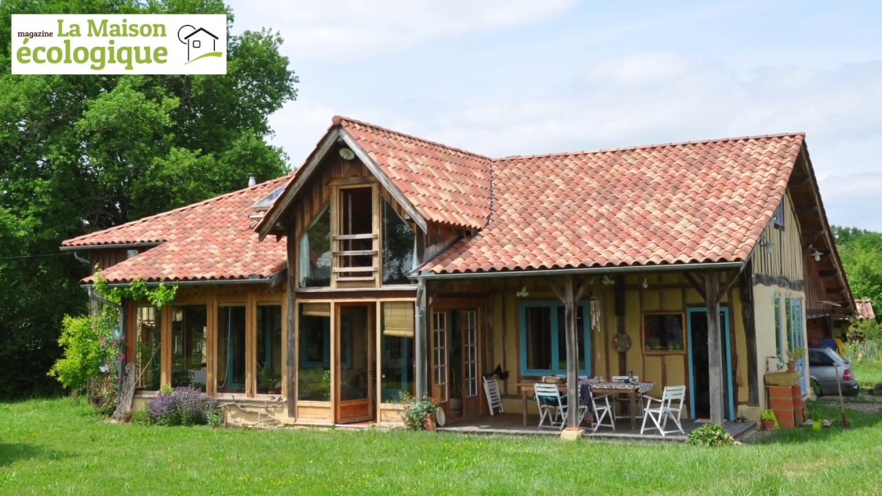 Restauration en terre-paille d'une maison &agrave; colombage