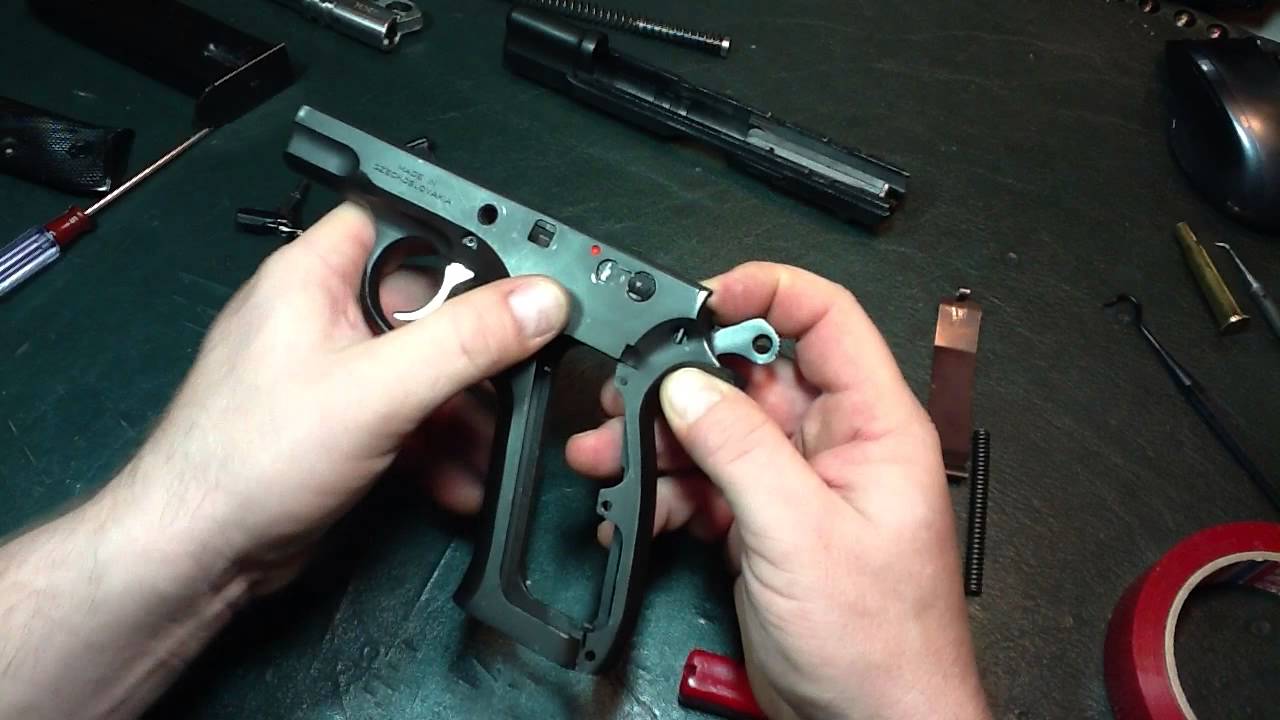 Zerlegen und Zusammenbau einer CZ75 (Complete Disassembly and Reassembly), Teil 2