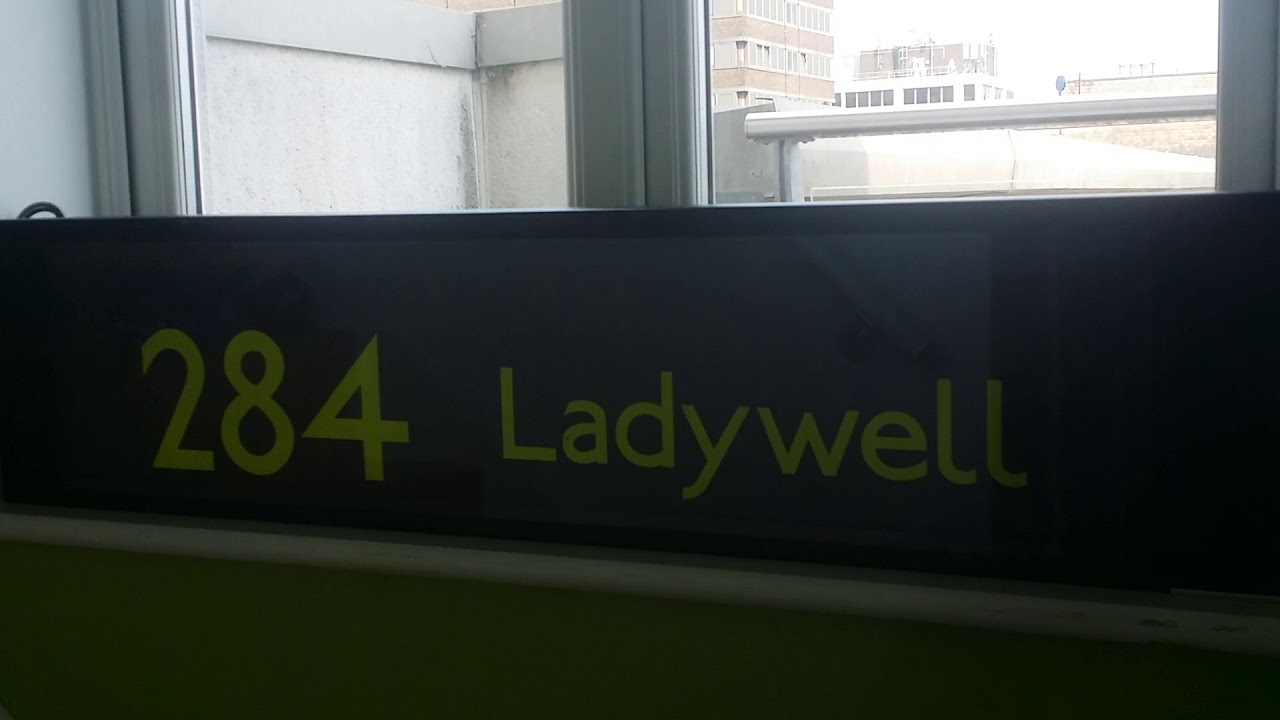 *BLIND CHANGE* Metrobus Croydon/Orpington E200