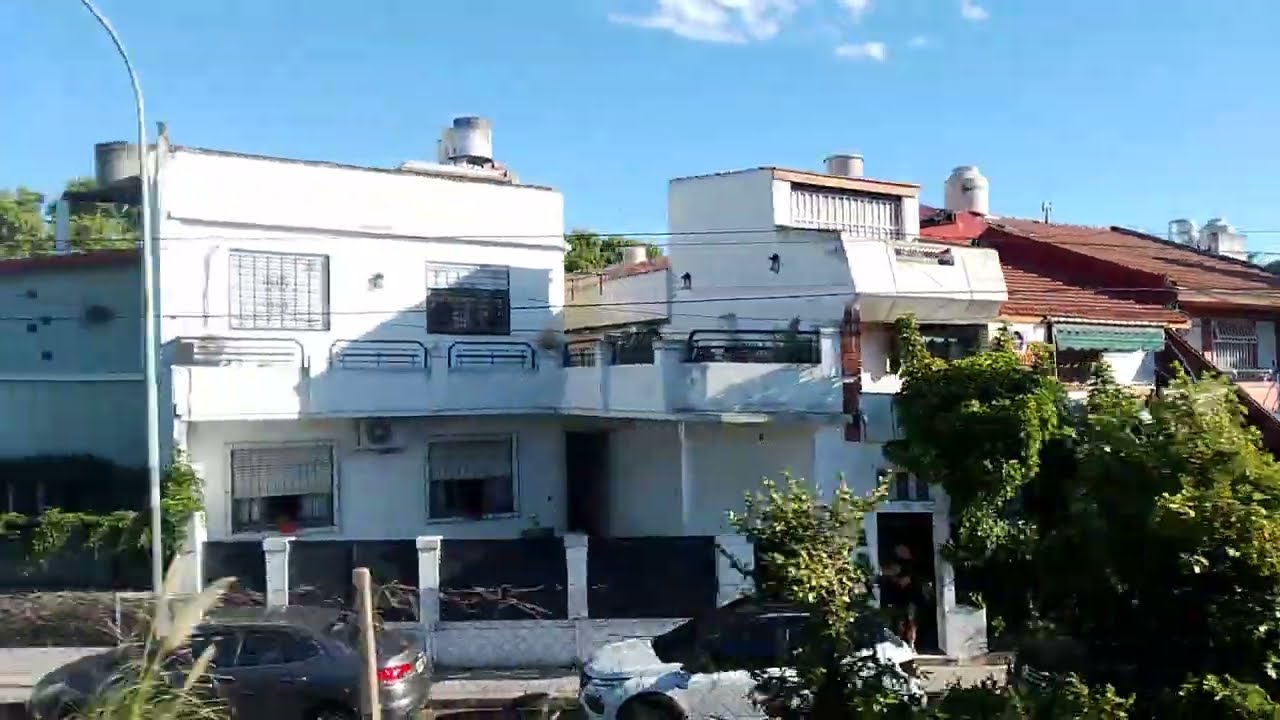 Viajando en la Línea Urquiza (2): Antonio Devoto - Federico Lacroze