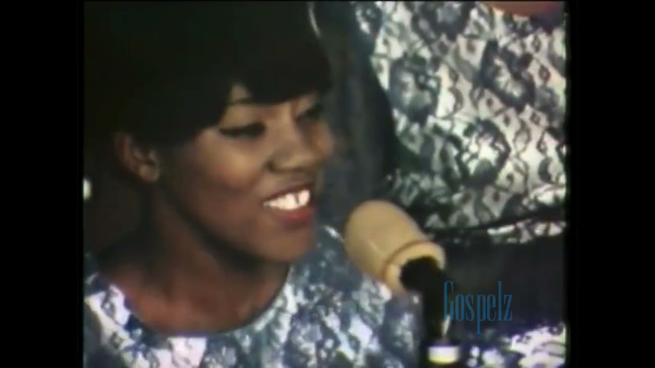 The Clara Ward Singers (1967)