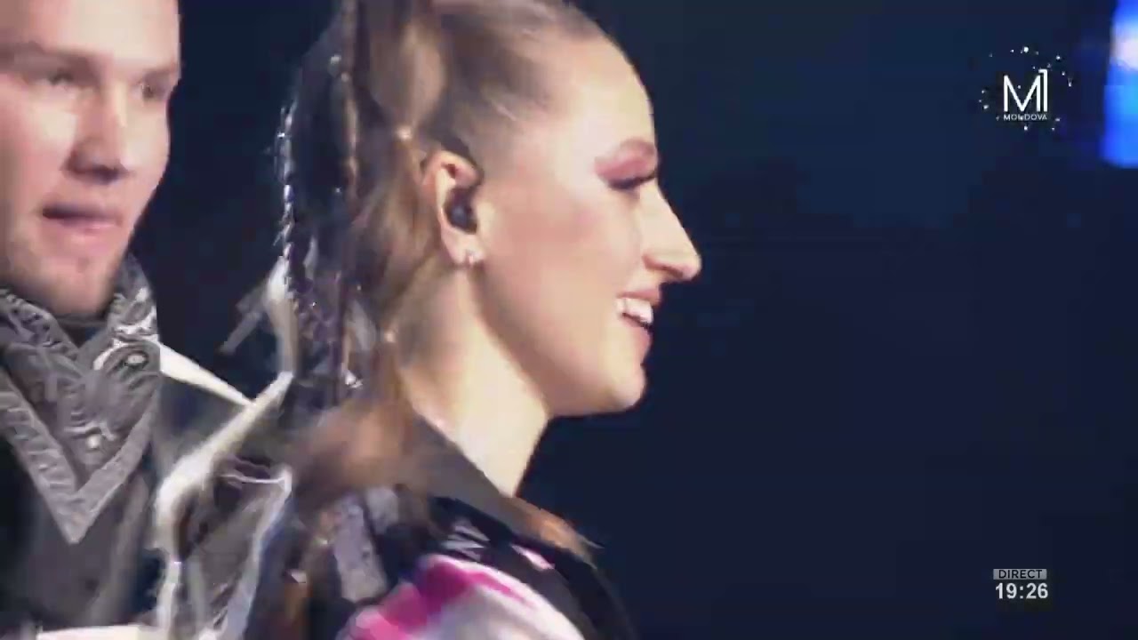 🎶 Reghina Alexandrina – „Contrasens”