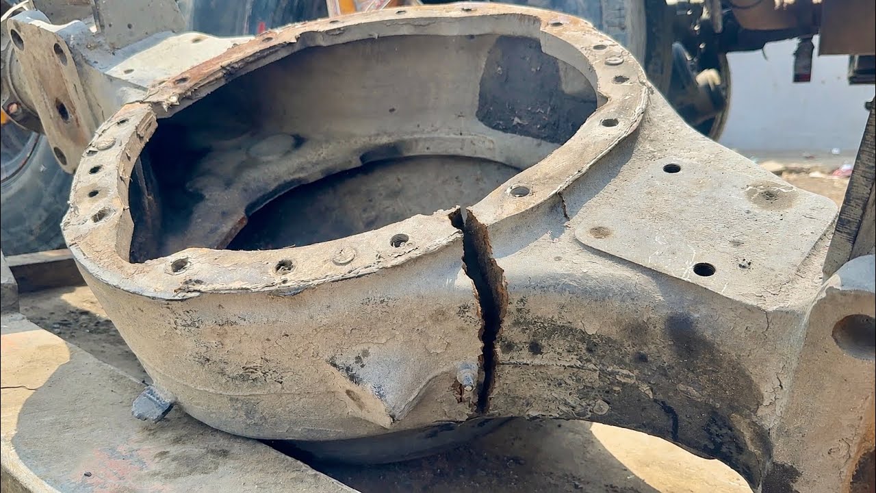 Impossible Heavy Truck Axle Housing Repair | Real Workshop Challenge 🔥