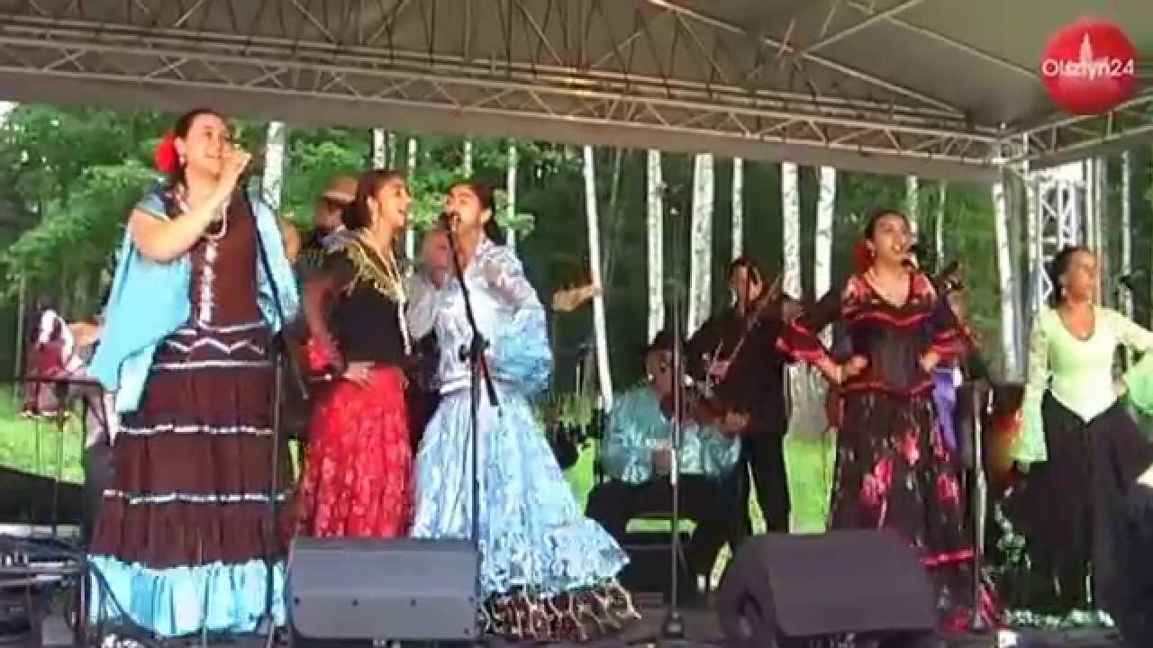 Śpiewa romski zespół Hitano (1)