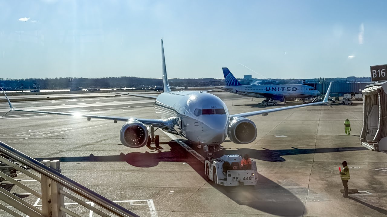 Brand-new Boeing 737 MAX 8 on Alaska Airlines Flight 5.