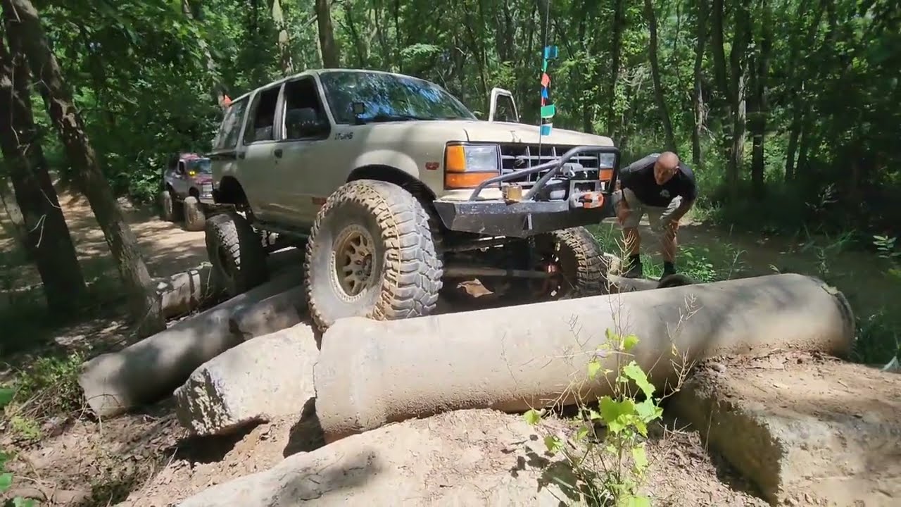 Bundy Hill Offroad Park: Hill Climbs Trails and Obstacles Having a Blast!