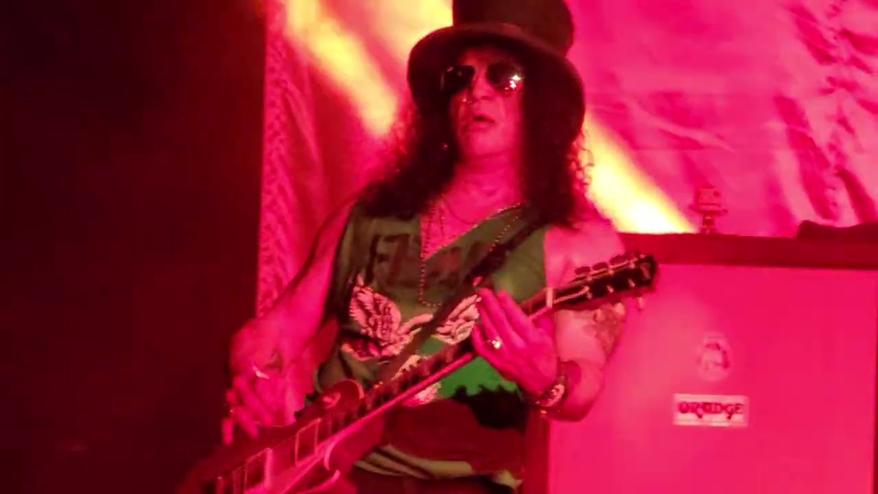 Slash w/ Myles Kennedy Live 