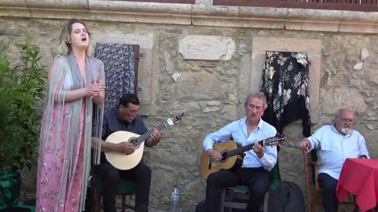 Ana Rilha fodo Lágrima