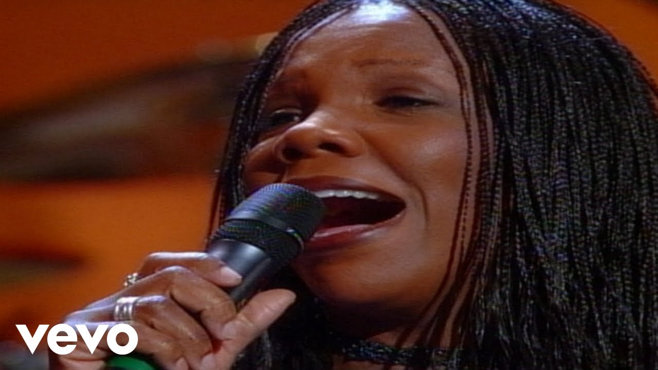 Bill & Gloria Gaither - When I Get to the End of the Way [Live] ft. Lynda Randle