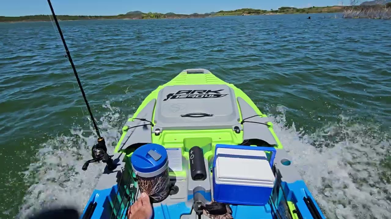 ARK 1290 NAVEGANDO MOTOR 5 HP HIDEA