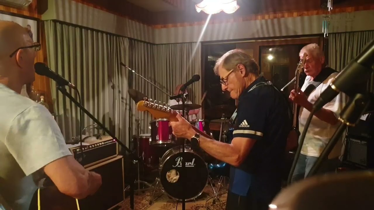 The Coolroomband Bad case of Loving you 