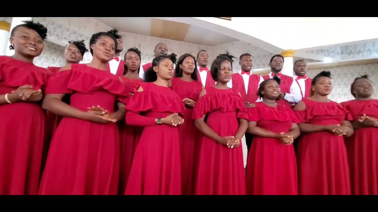 Hallel Grand Choir singing 