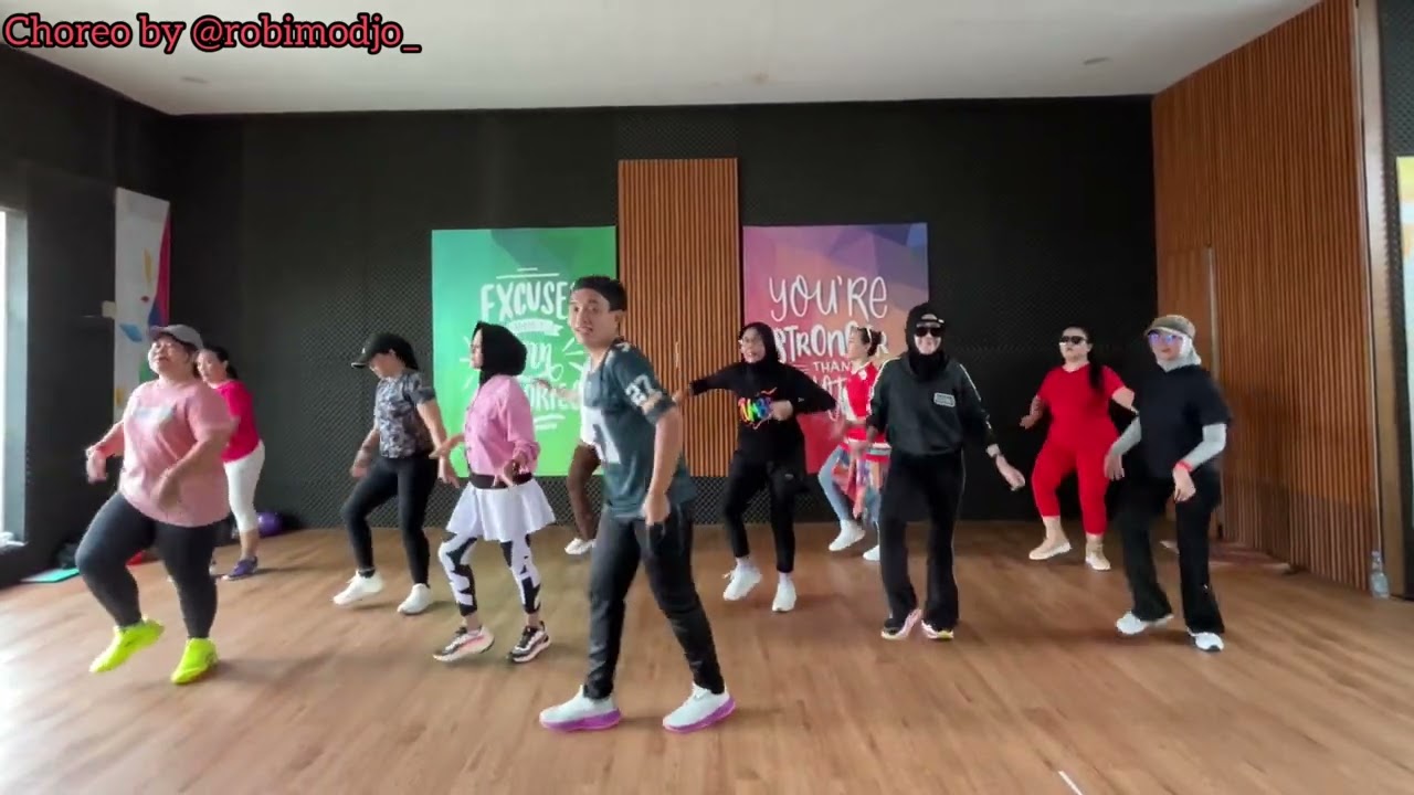 TABOLA BALE | SENAM KREASI BY ZIN ROBI MODJO | ZUMBA AT CITRALOKA ZTUDIO CIPARAY WITH ROBI MODJO