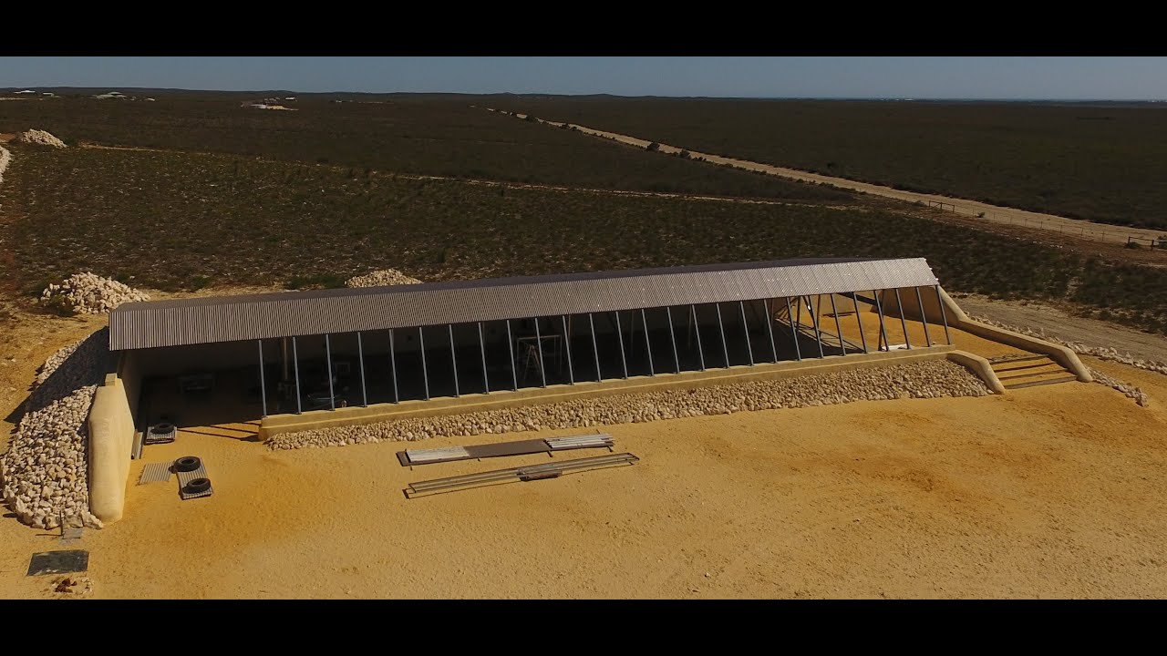 Внесетевой Earthship — залив Джуриен — Западная Австралия