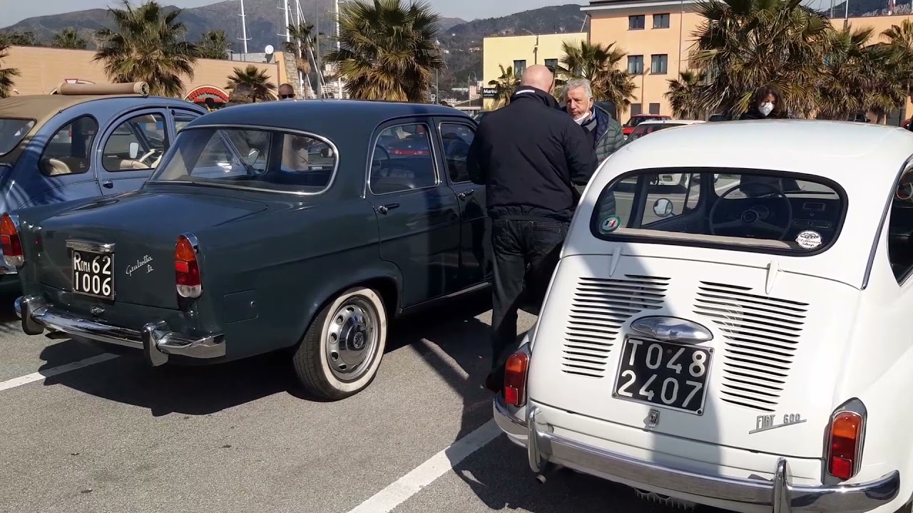 Un parcheggio pieno di.. storia